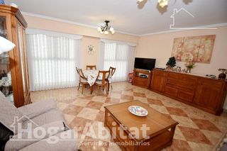 Casa adosada en venta en Cariñena - Carinyena en Villarreal