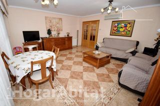 Casa adosada en venta en Cariñena - Carinyena en Villarreal