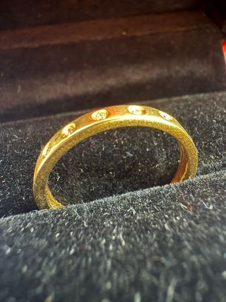 Anillo Oro 18k con 9 Diamantes