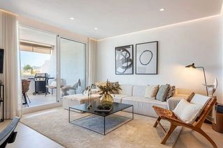 Piso en venta en Nueva Andalucía centro en Marbella