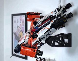 Supporto a parete Lego Technic 42181