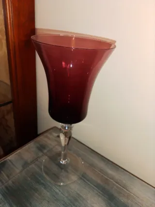 Calice in vetro bordeaux e trasparente