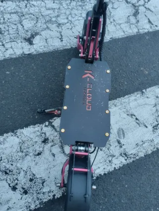 Patinete Eléctrico Negro y Rosa