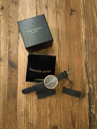 Reloj Ted Baker Negro y Dorado
