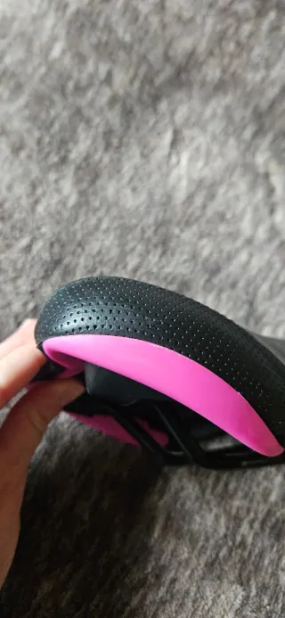 Asiento de bicicleta rosa