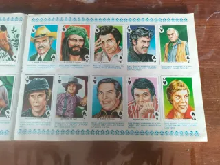 Álbum Ed. MAGA  Familias Completo. Buen estado