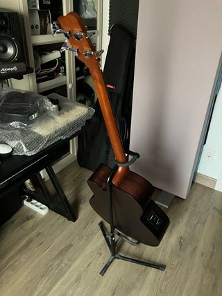 Bajo Electroacústico Olympia by Tacoma OB3CE