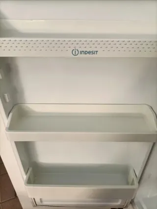 Frigorifero Incasso Indesit
