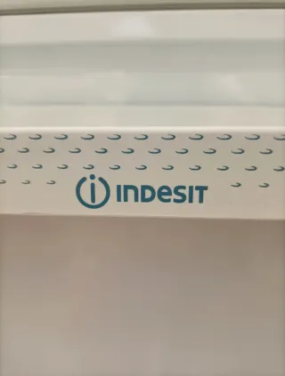 Frigorifero Incasso Indesit