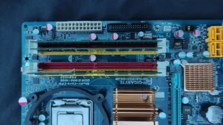 Placa Base Gigabyte GA-P35-DS3R