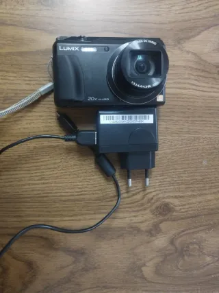 Fotocamera digitale Casio EXILIM e Panasonic LUMIX