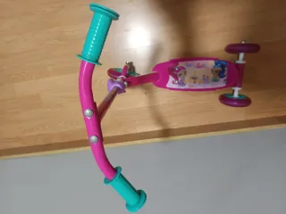 Patinete infantil 3 ruedas Shimmer & Shine