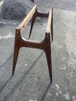 Base da tavolo in legno