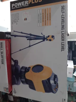 Nivel Láser Autonivelante Powerplus + Trípode