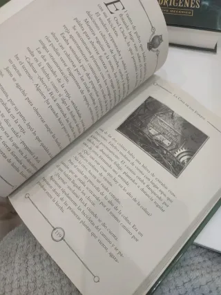 La casa de los espejos/ The House of Mirrors (U...