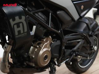 HUSQVARNA SVARTPILEN 125 ABS