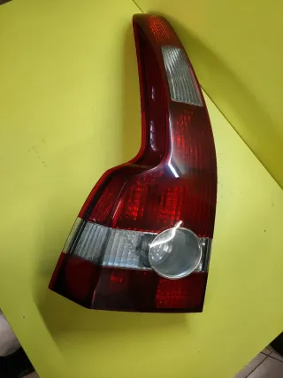 PILOTO TRASERO IZQUIERDO VOLVO V50 SW FAMILIAR