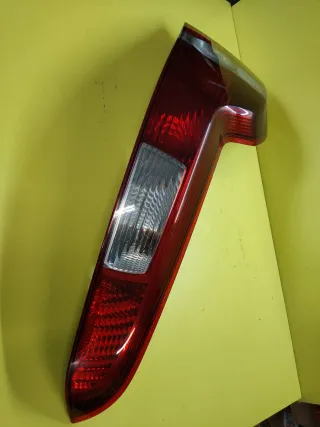 PILOTO TRASERO IZQUIERDO VOLVO V50 SW FAMILIAR