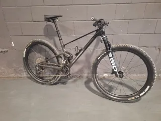 Mondraker F Podium RR. FLICHT ATTENDANT de Test