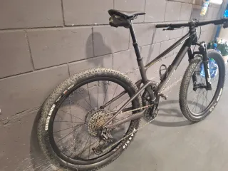 Mondraker F Podium RR. FLICHT ATTENDANT de Test