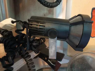 Lámpara Fase pinza metal y plástico