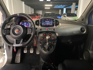 ABARTH 595 TURISMO 🦂 /AKRAPOVIC