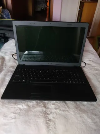 Ordenador portátil ASUS negro