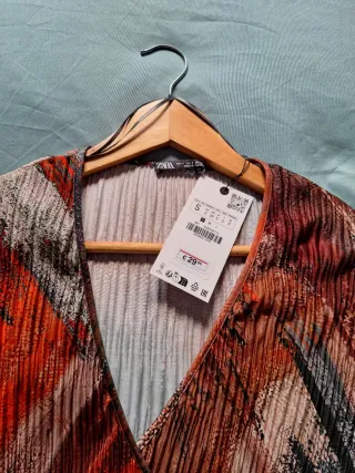 Camiseta Zara Multicolor Plisada