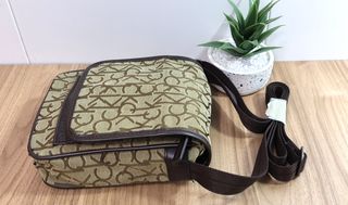 Bandolera " CALVIN KLEIN " ( Nueva ) Original