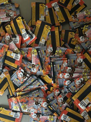 55 Sobres Panini Adrenalyn LaLiga 2025-26