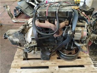 EN JAEN.  Motor Nissan Trade A428 Reparado