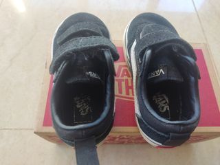 Zapatos Vans Negros Niños Velcro