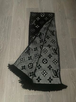 Bufanda Louis Vuitton Negra y Plateada