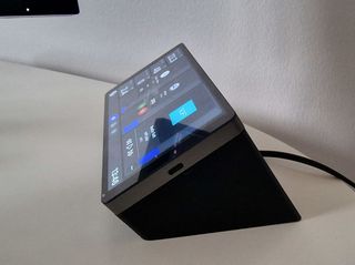 Shelly Wall Display X2 Soporte Mesa 35º