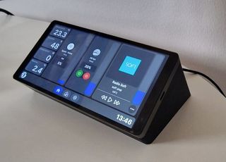 Shelly Wall Display X2 Soporte Mesa 35º