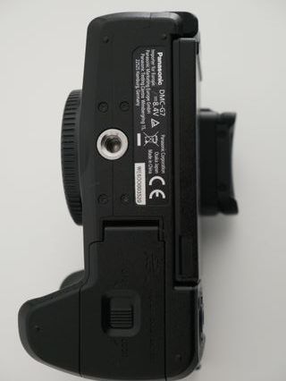 Cámara Panasonic Lumix G7. Sin objetivo.