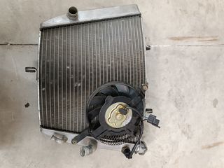 Radiador Suzuki GSXR 750 K4/K5 com Ventoinha