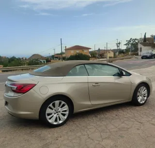 Opel Cabrio 2014