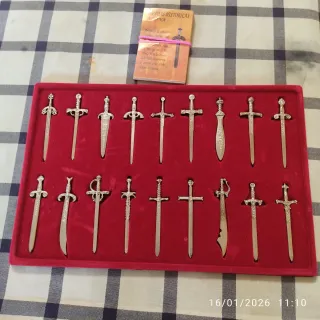 Colección Miniaturas Espadas Históricas