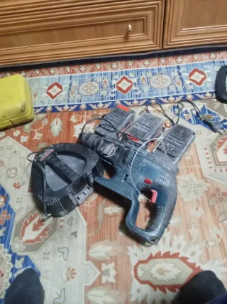 Taladro percutor Bosch a batería