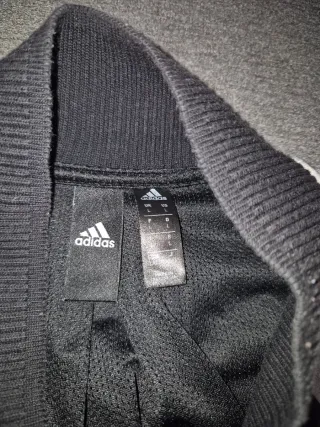 Chaqueta Adidas Negra y Roja