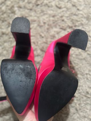 Conjunto bolso y zapatos de fiesta fucsia