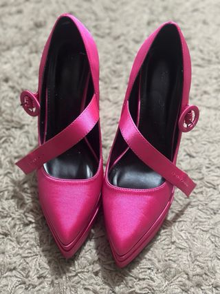 Conjunto bolso y zapatos de fiesta fucsia