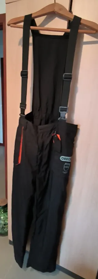 Peto de seguridad anti corte para motosierra