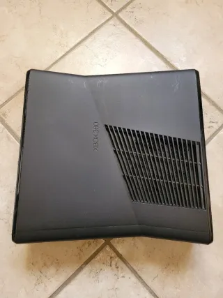 Console Xbox 360 Slim Nera per ricambi guasta LED