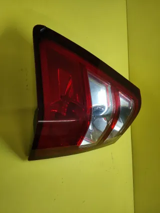 PILOTO TRASERO DERECHO JEEP GRAND CHEROKEE III