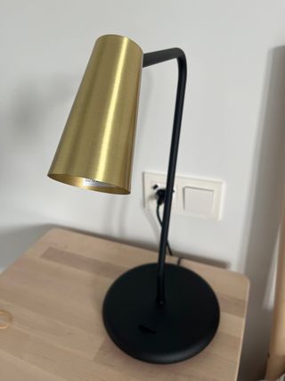 Dos Lámparas de cama. Alta calidad. Dorada y negra