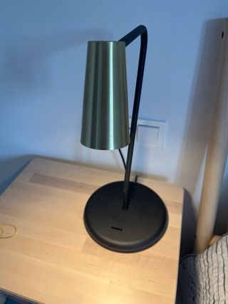 Dos Lámparas de cama. Alta calidad. Dorada y negra