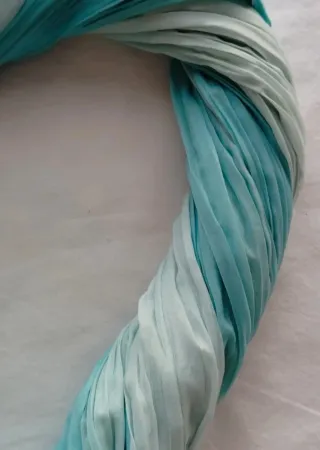 Pañuelo fular degradado turquesa