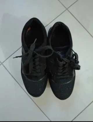 Sneakers Queen Helena n. 37